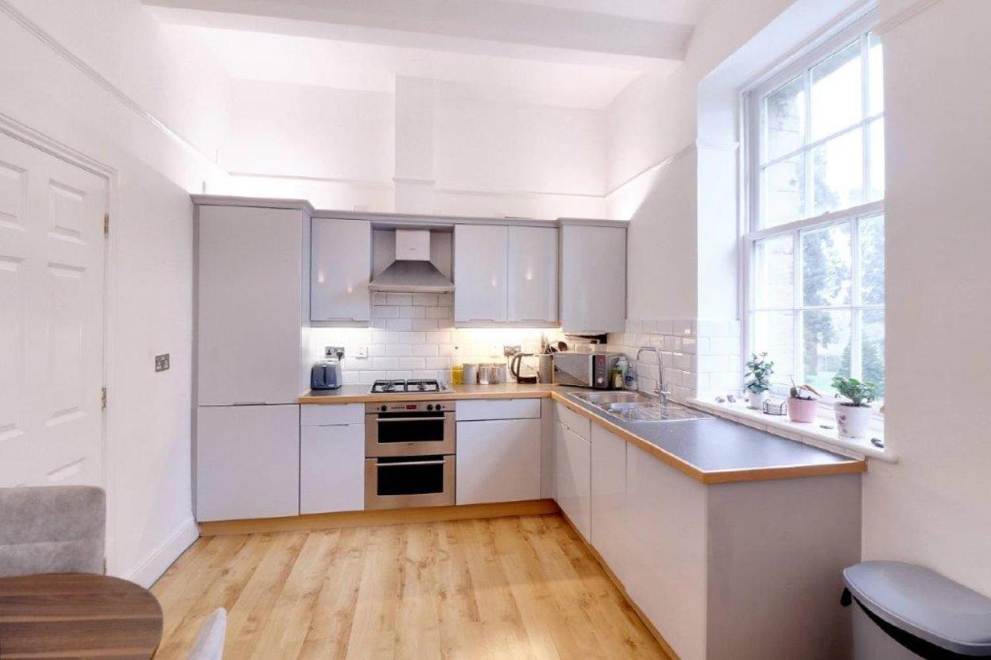 St Andrews Apartments Μέιντστοουν Εξωτερικό φωτογραφία