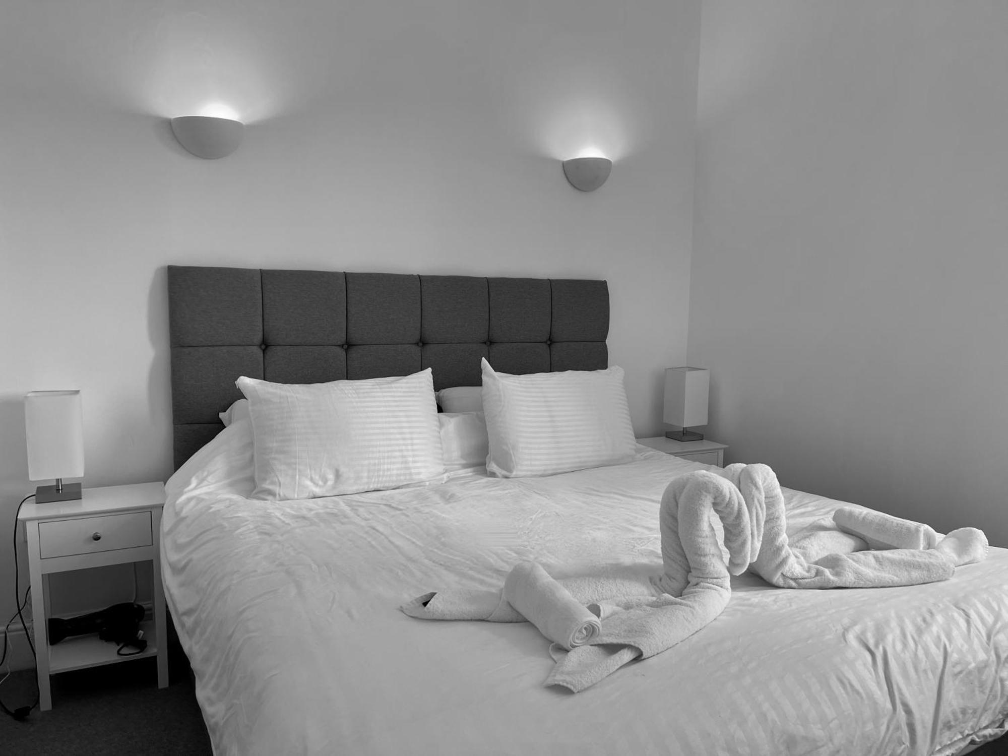 St Andrews Apartments Μέιντστοουν Εξωτερικό φωτογραφία