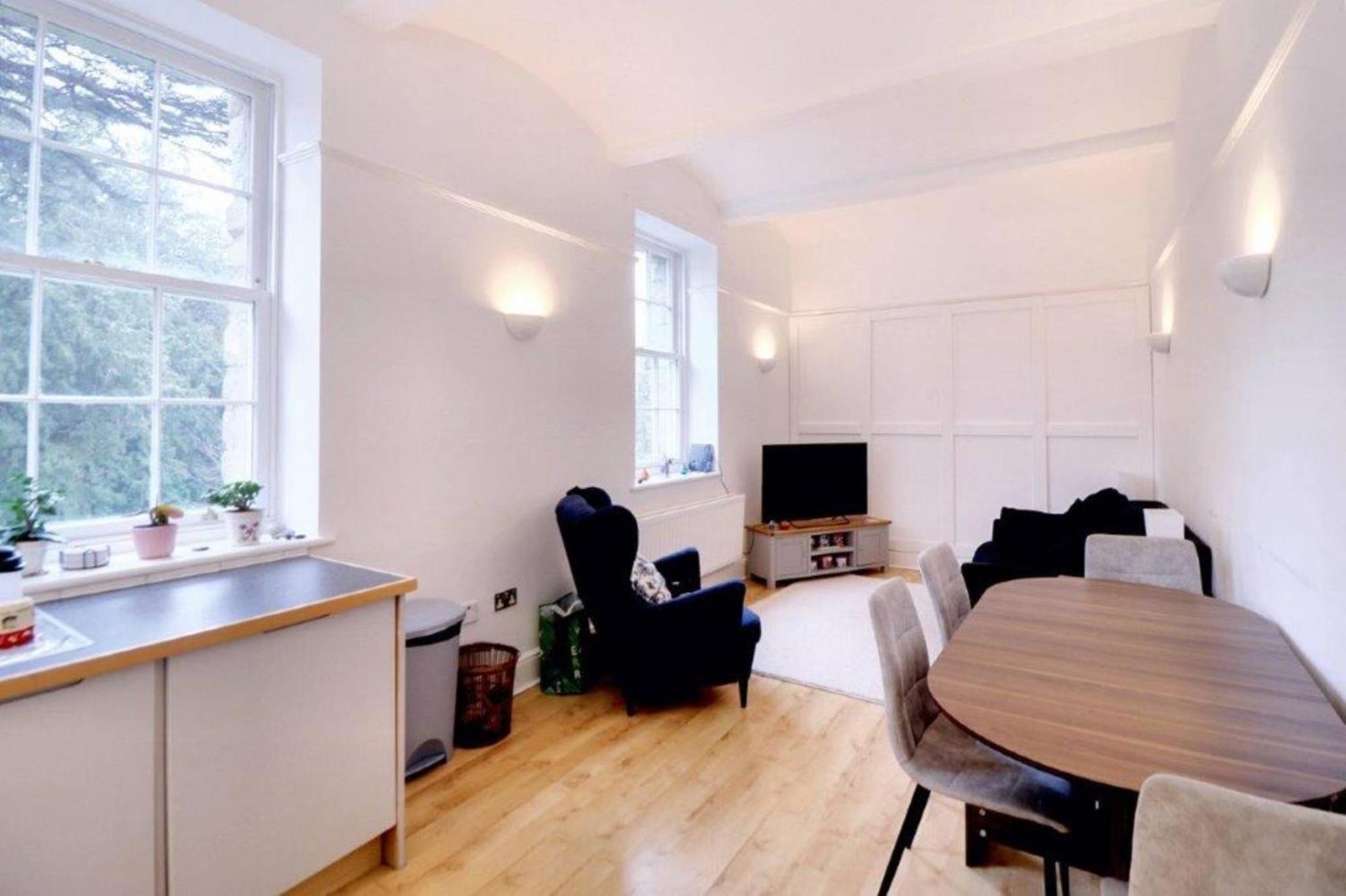 St Andrews Apartments Μέιντστοουν Εξωτερικό φωτογραφία