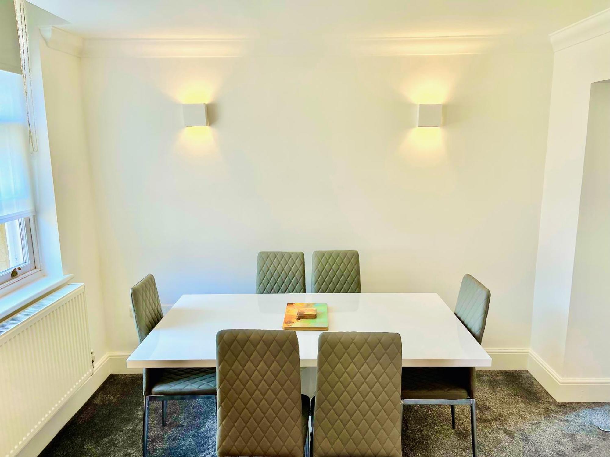 St Andrews Apartments Μέιντστοουν Εξωτερικό φωτογραφία