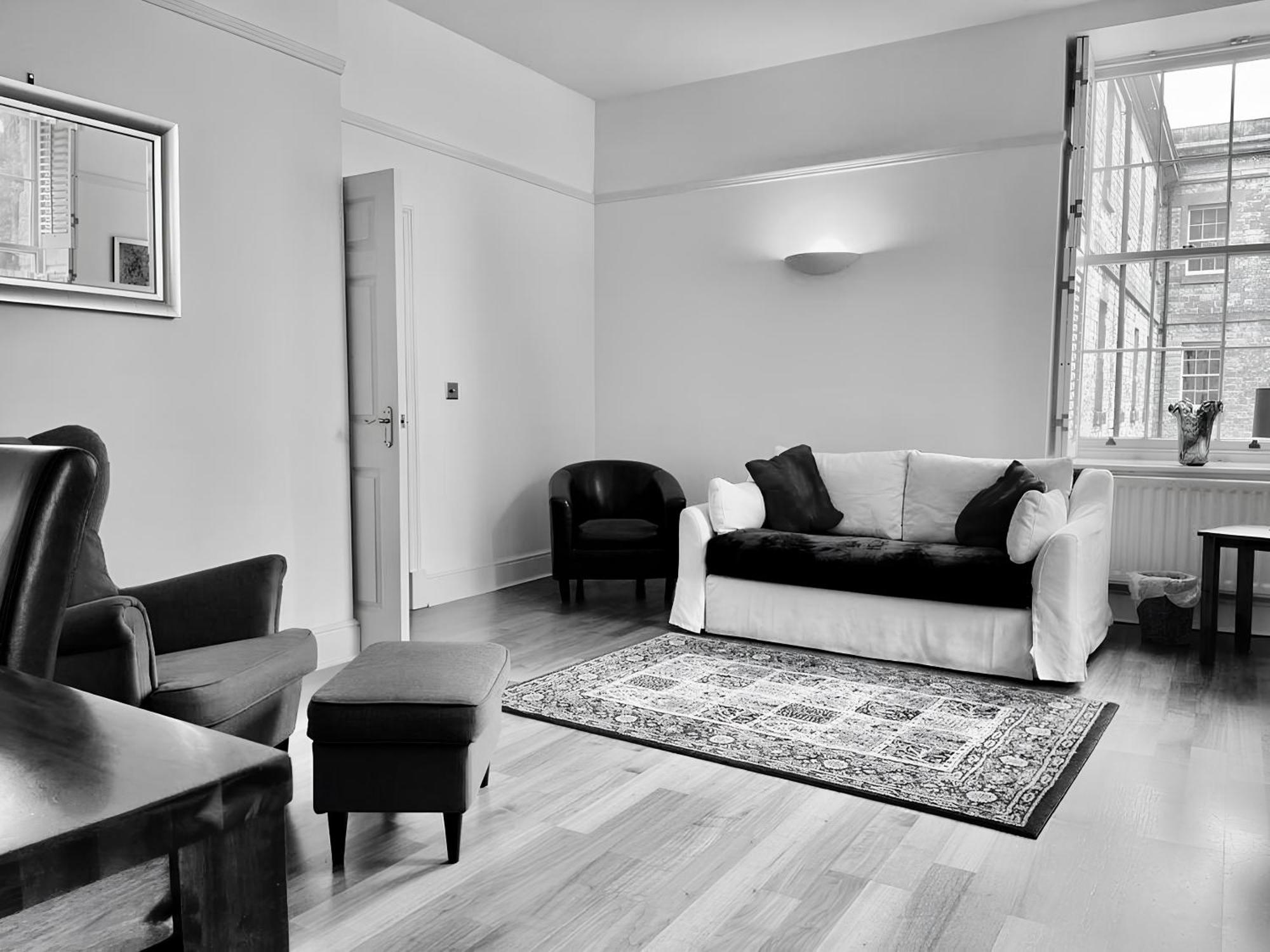 St Andrews Apartments Μέιντστοουν Εξωτερικό φωτογραφία